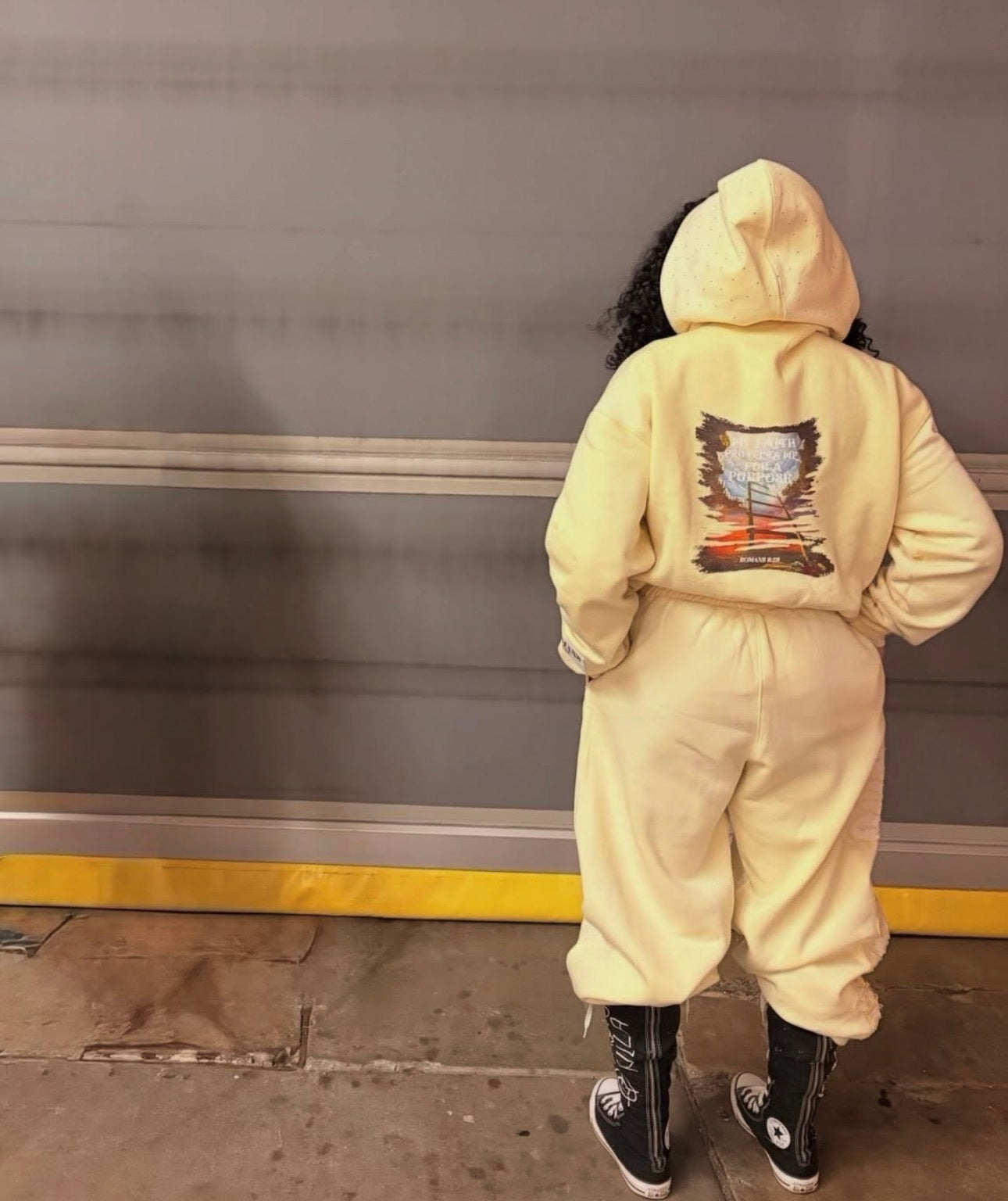 CREAM FAITH SWEATSUIT